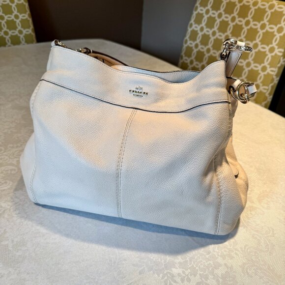 Coach Lexy Shoulder Bag – Chalk Pebble Leather Off White - Picture 3 of 15